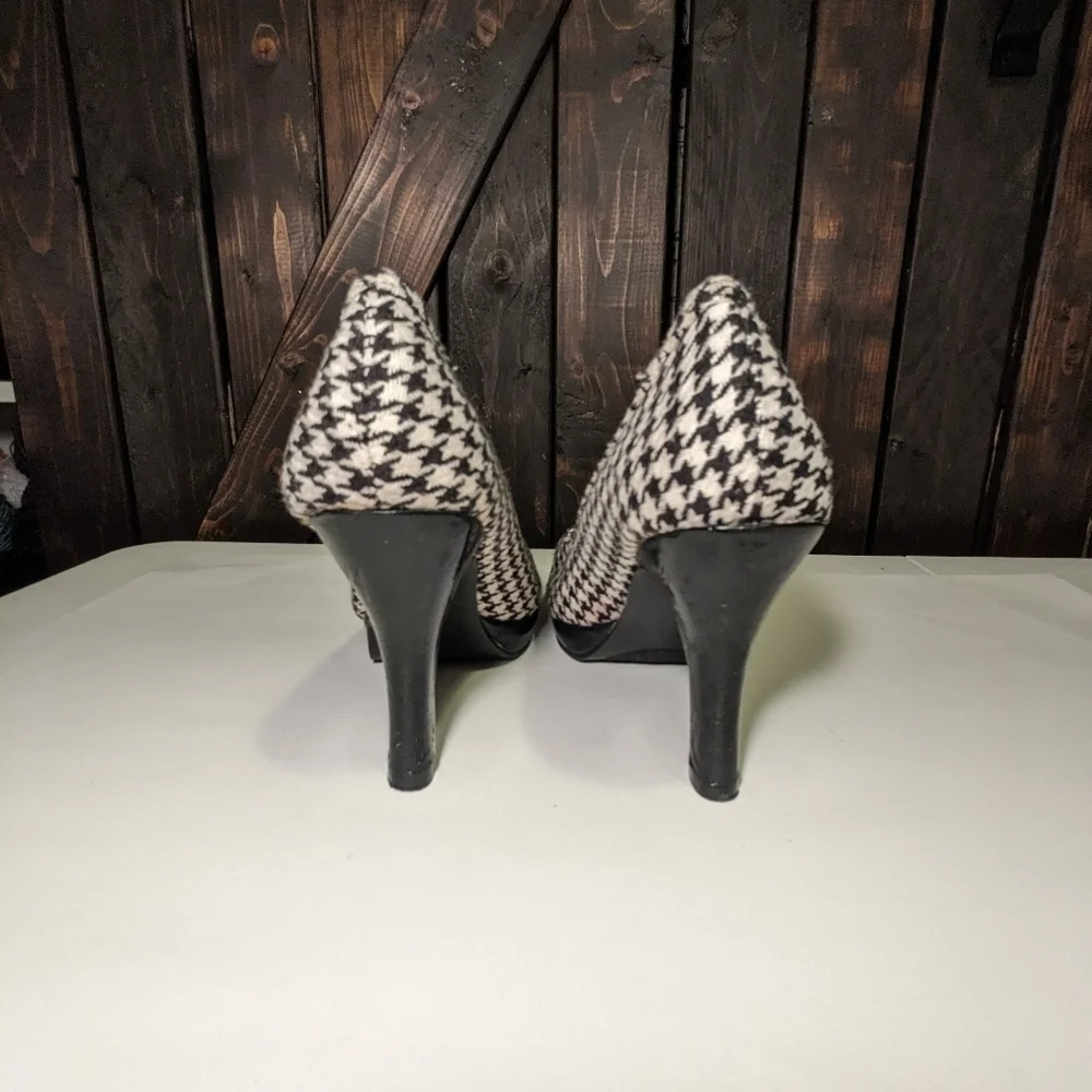 Classic houndstooth, MADDEN girl shoes, size 10 - Picture 4 of 9